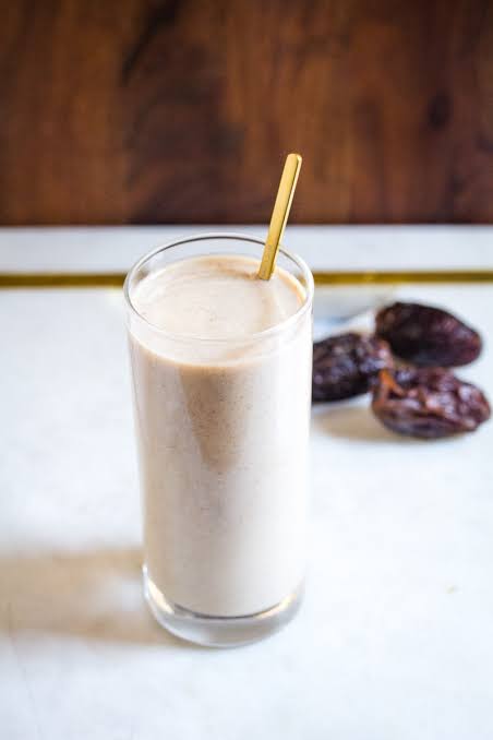 Dates Milk Shake