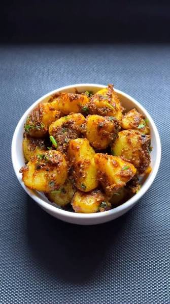 Achari Aloo