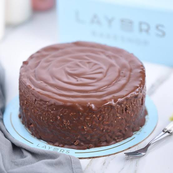 Ferero Classic Cake