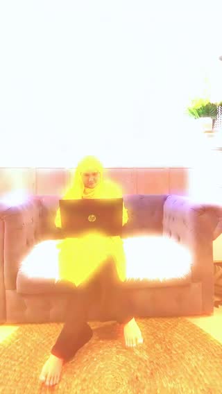 Pure Juice with Slow Juicer Mecoo