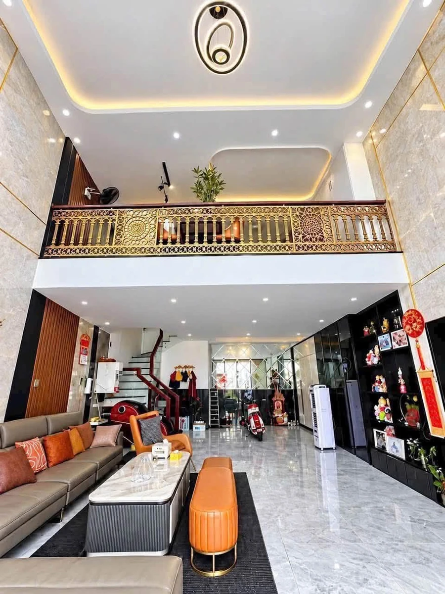 Bán nhà mặt tiền 60m2 3.5 tầng Hoàng Văn Thụ Quy Nhơn - Ảnh thu nhỏ 2