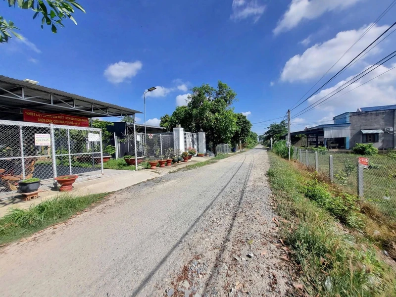 Bán đất 10x61m gần KCN Phước Đông, Tây Ninh, 2,3 tỷ