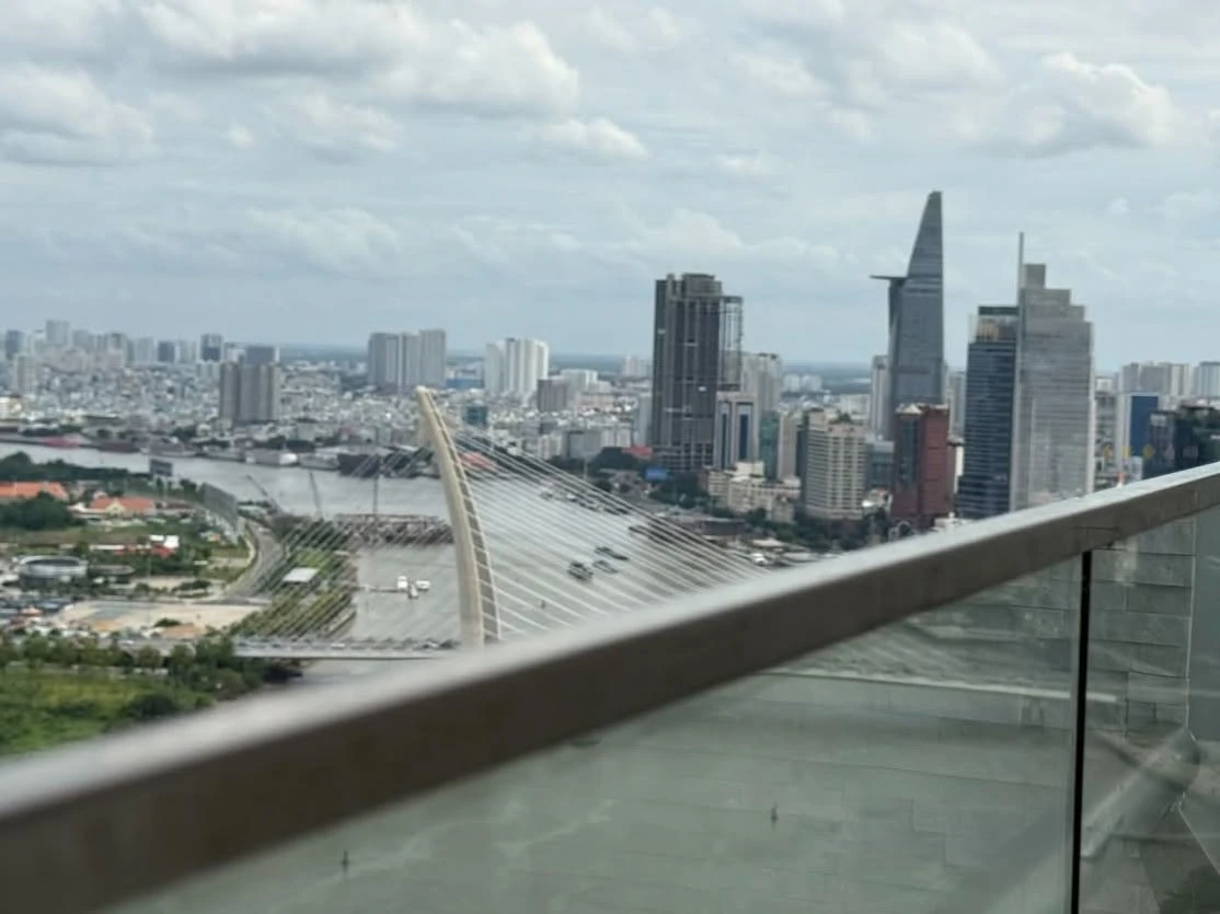 Cho thuê căn hộ Vinhomes Bason 3PN 277m² view L81, Quận 1 - Ảnh 1