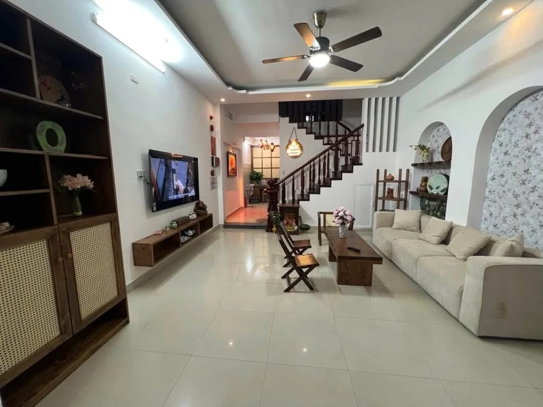 Cho thuê homestay 3 tầng 82m² 5PN Nguyễn Văn Thoại Mỹ Khê - Ảnh 1