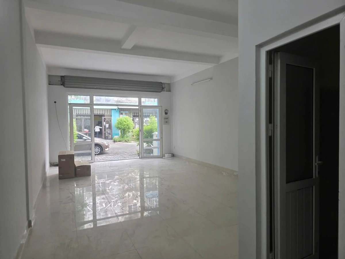 Cho thuê nhà phố Unitown Bình Dương 5PN 100m² 25 triệu/tháng - Ảnh thu nhỏ 4