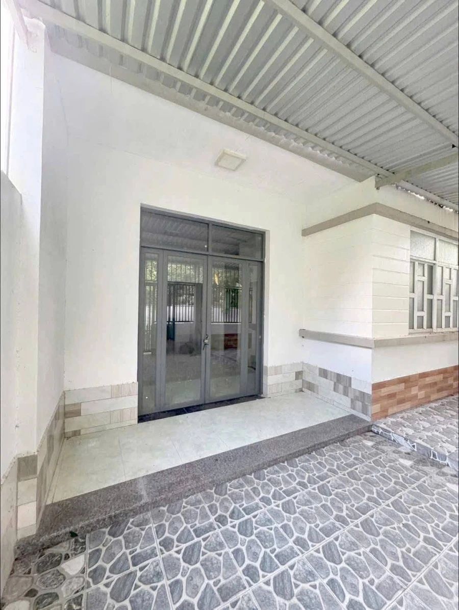 Bán nhà 2 phòng 100m² Phú Hưng, Bến Tre - Ảnh thu nhỏ 2