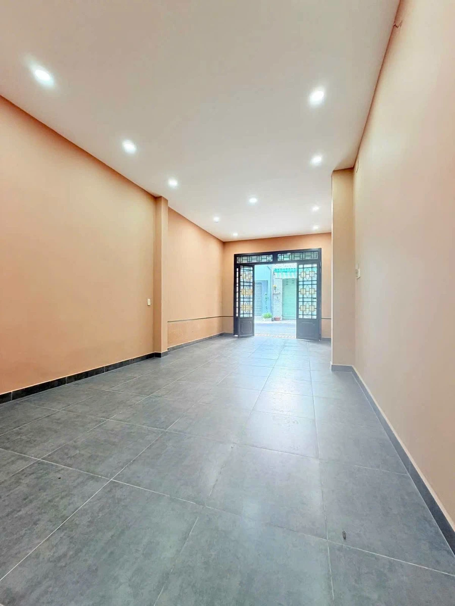 Bán nhà mặt tiền Hồng Lạc 60m2, 5 phòng ngủ, Tân Bình - Ảnh thu nhỏ 2