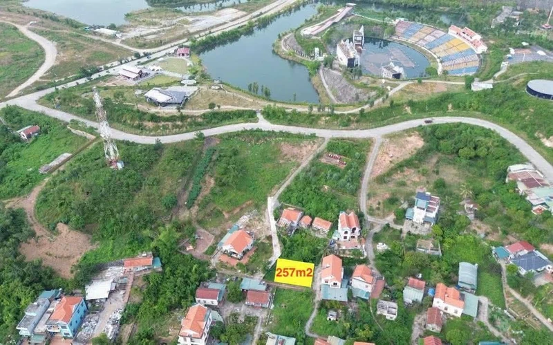 Bán đất 250m2 Tuần Châu Hạ Long gần Vinhomes Global Gate