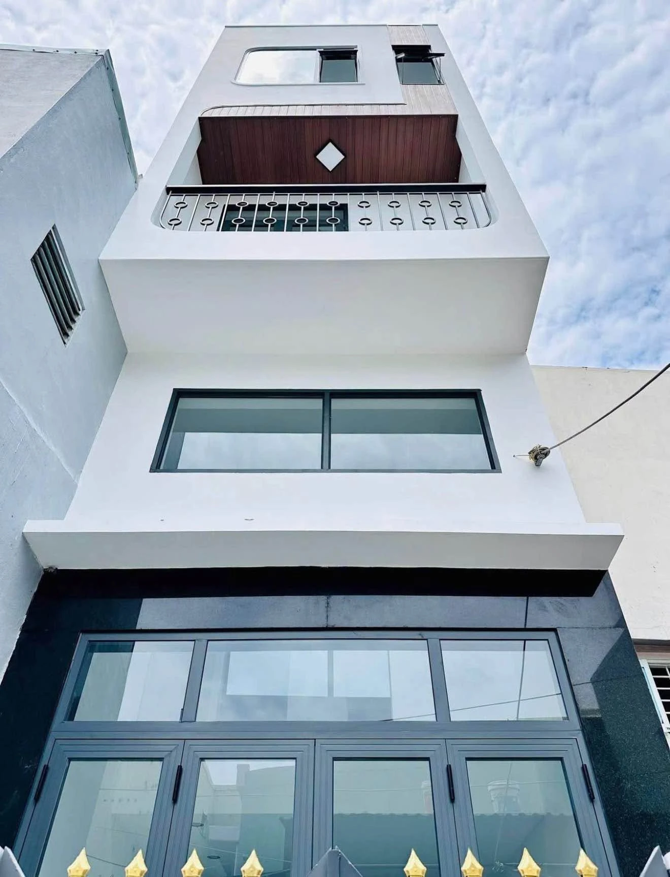 Bán nhà mặt tiền Hoàng Văn Thụ Quy Nhơn 32m2 2PN - Ảnh 1