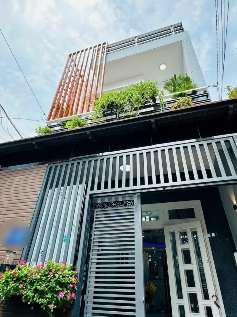 Bán nhà hẻm xe hơi 60m2, 2 tầng, 4 phòng ngủ, 5.55 tỷ Gò Vấp - Ảnh 1