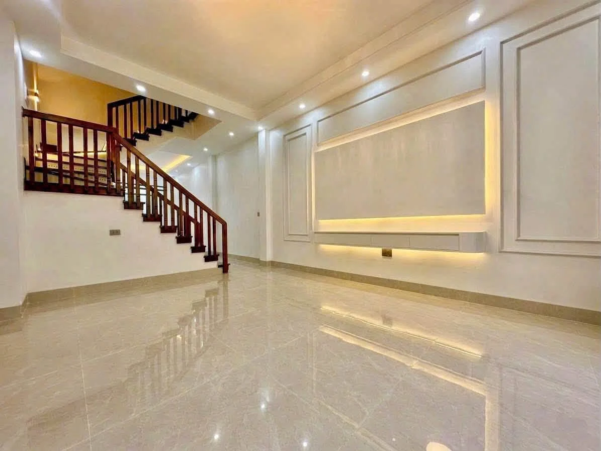 Bán nhà 3 tầng 80m² Trịnh Kiểm Hóc Môn, gần 3 tỷ - Ảnh thu nhỏ 2