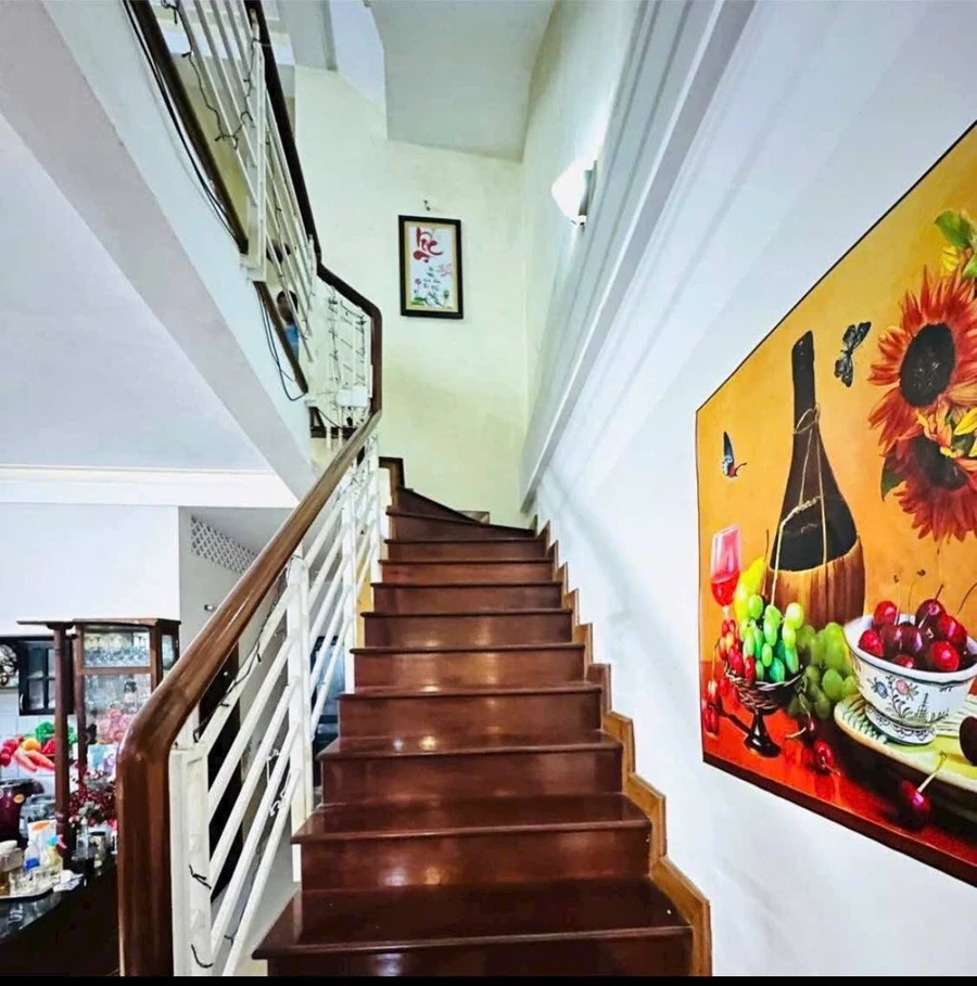 Cho thuê nhà 3 tầng 4 phòng ngủ 135m² Đống Đa, Huế - Ảnh thu nhỏ 2