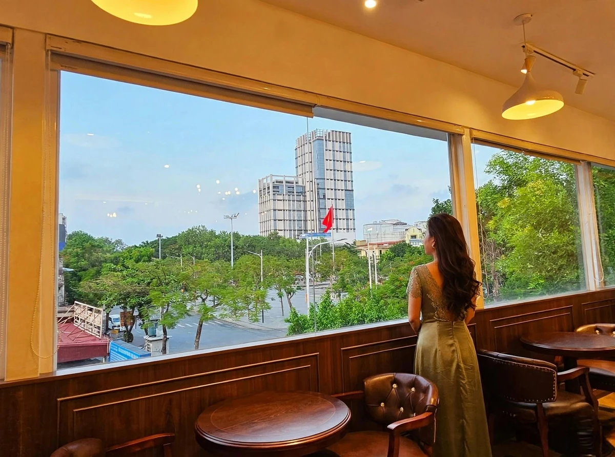 Bán căn hộ 79m2 view pháo hoa, mặt đường Trần Phú, Hải Phòng, 20 tỷ - Ảnh 1