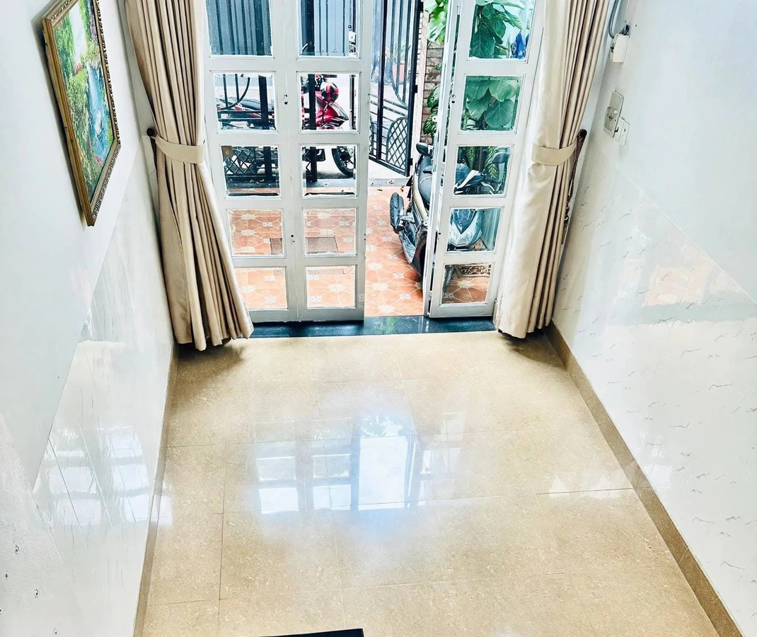 Cho thuê nhà hẻm xe hơi Cách Mạng Tháng 8, Tân Bình, 4PN, 45m², 16tr/tháng - Ảnh thu nhỏ 2