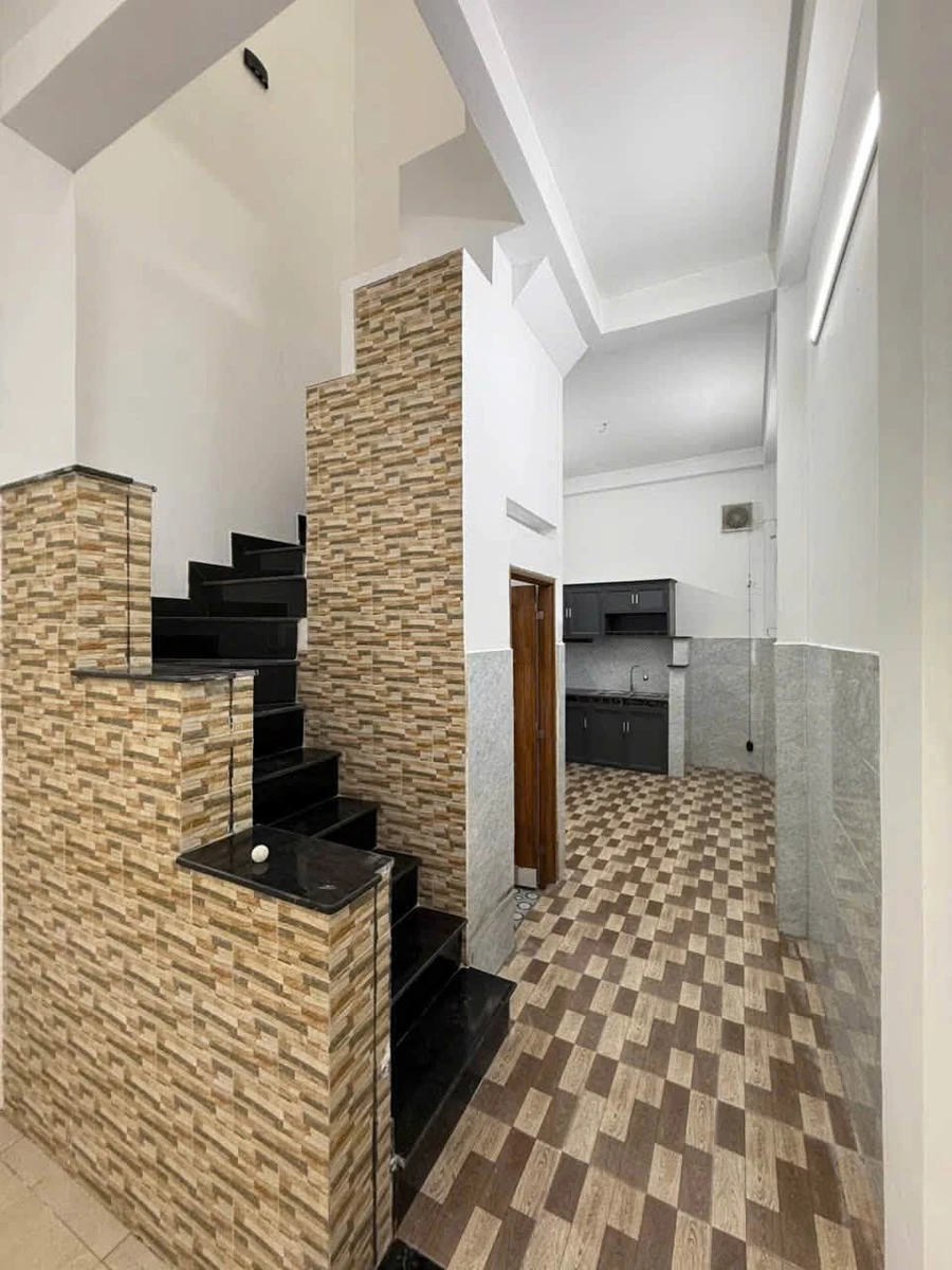 Bán nhà hẻm Trần Thủ Độ, Tân Phú, 67m2, 2 phòng, 3,95 tỷ - Ảnh thu nhỏ 3