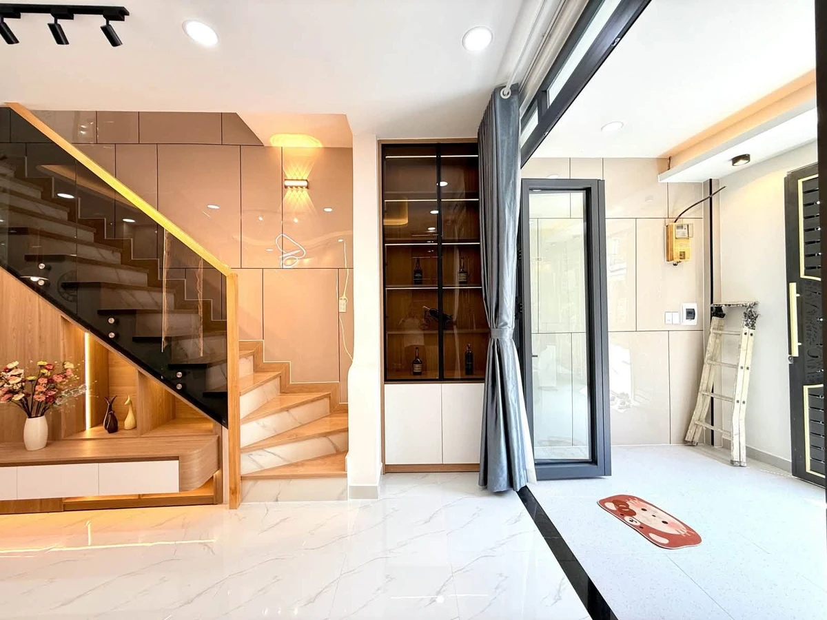 Bán nhà mặt tiền Nguyễn Du Gò Vấp, 50m2, 2PN, 7.65 tỷ - Ảnh thu nhỏ 3