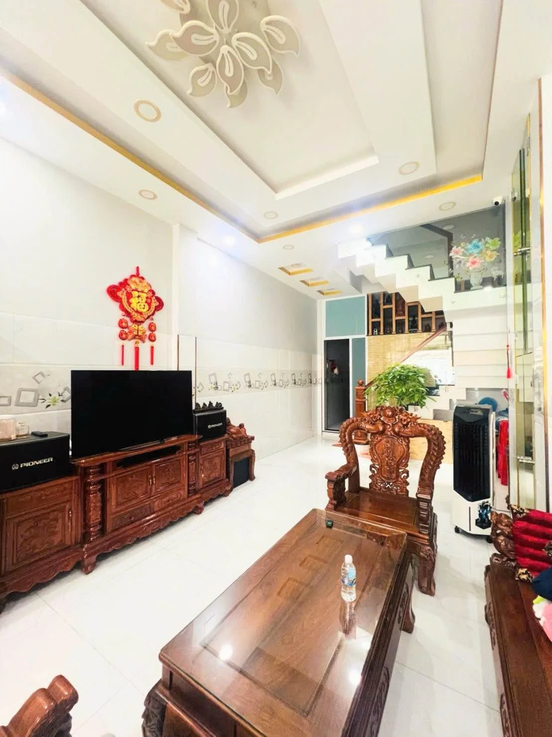 Bán nhà 3 tầng 76m2 mặt tiền nội bộ gần Aeon Bình Tân 7 tỷ - Ảnh 1