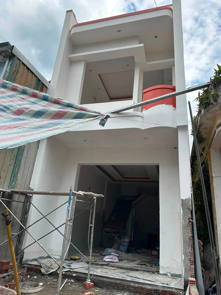 Bán nhà 2 tầng 117m² Nguyễn Chí Thanh, có sân ô tô - Ảnh thu nhỏ 2