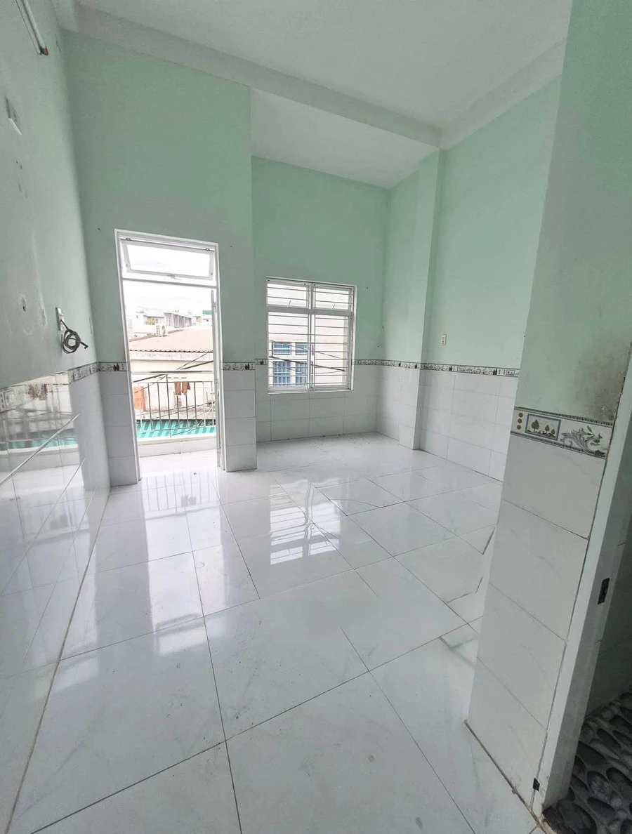 Bán nhà 3,5 tầng 51,9m2 Tây Sơn Quy Nhơn 2 tỷ 999 triệu - Ảnh thu nhỏ 3