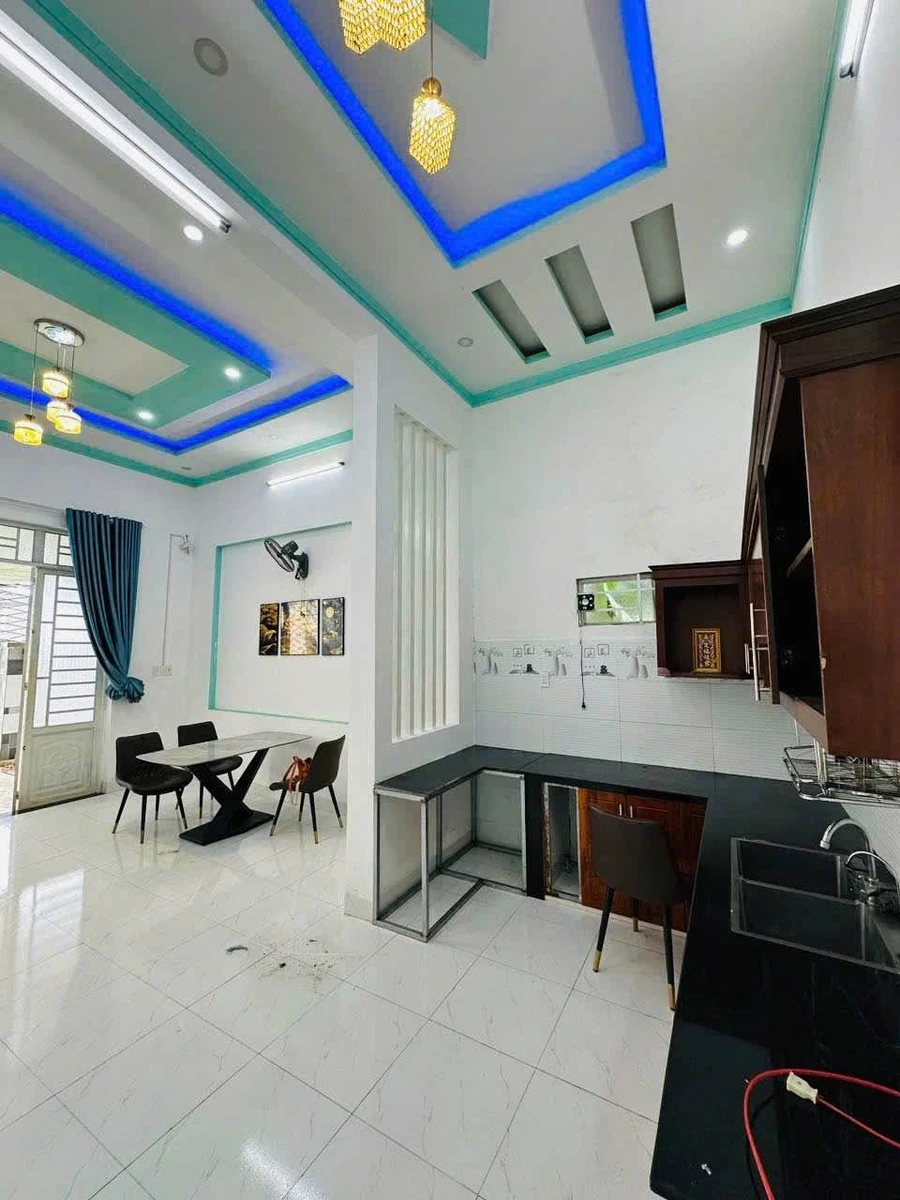 Bán nhà phố hẻm 50m² 2PN 2WC Quận 3 giá 2.95 tỷ - Ảnh thu nhỏ 2