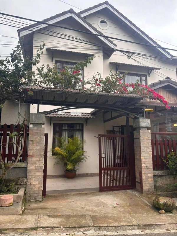Bán villa Đà Lạt 220m2, 3 phòng ngủ, 19 tỷ