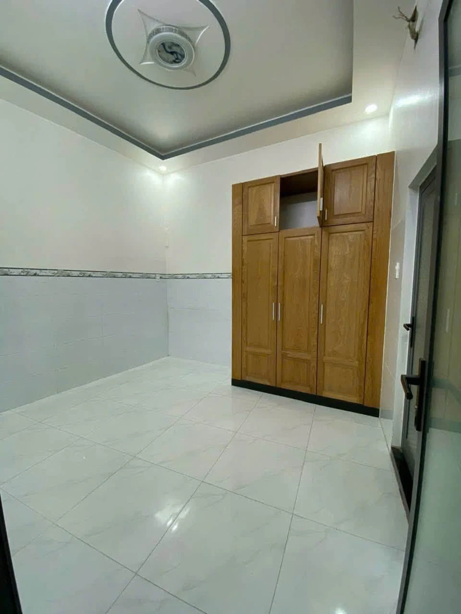 Bán nhà 1 trệt 2 lầu 4PN 79m² Thủ Dầu Một giá 3,4 tỷ - Ảnh thu nhỏ 4