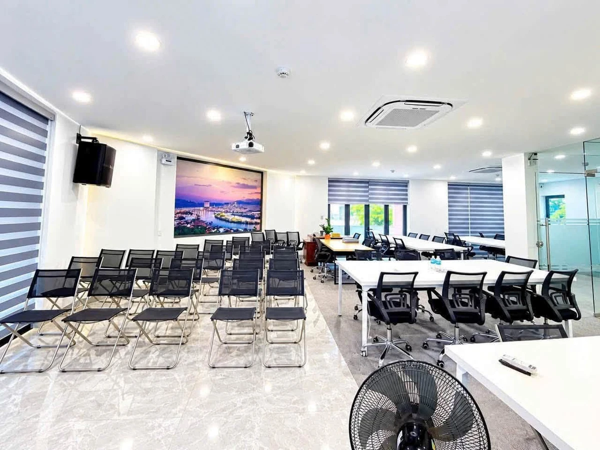 Cho thuê 3 tầng căn góc 450m² Nha Trang, 70 triệu/tháng - Ảnh thu nhỏ 2