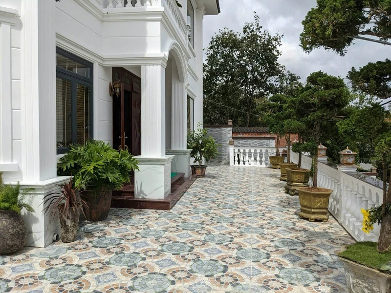 Bán biệt thự 205m2, 6 PN, 2 mặt tiền Đà Lạt - 21 tỷ