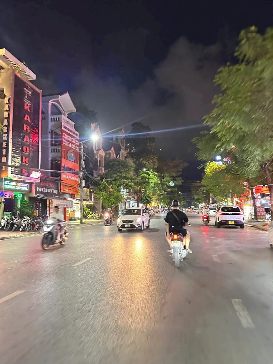 Bán nhà mặt phố Đông Trà 100m2 5 tầng thang máy 2 tỷ - Ảnh thu nhỏ 2