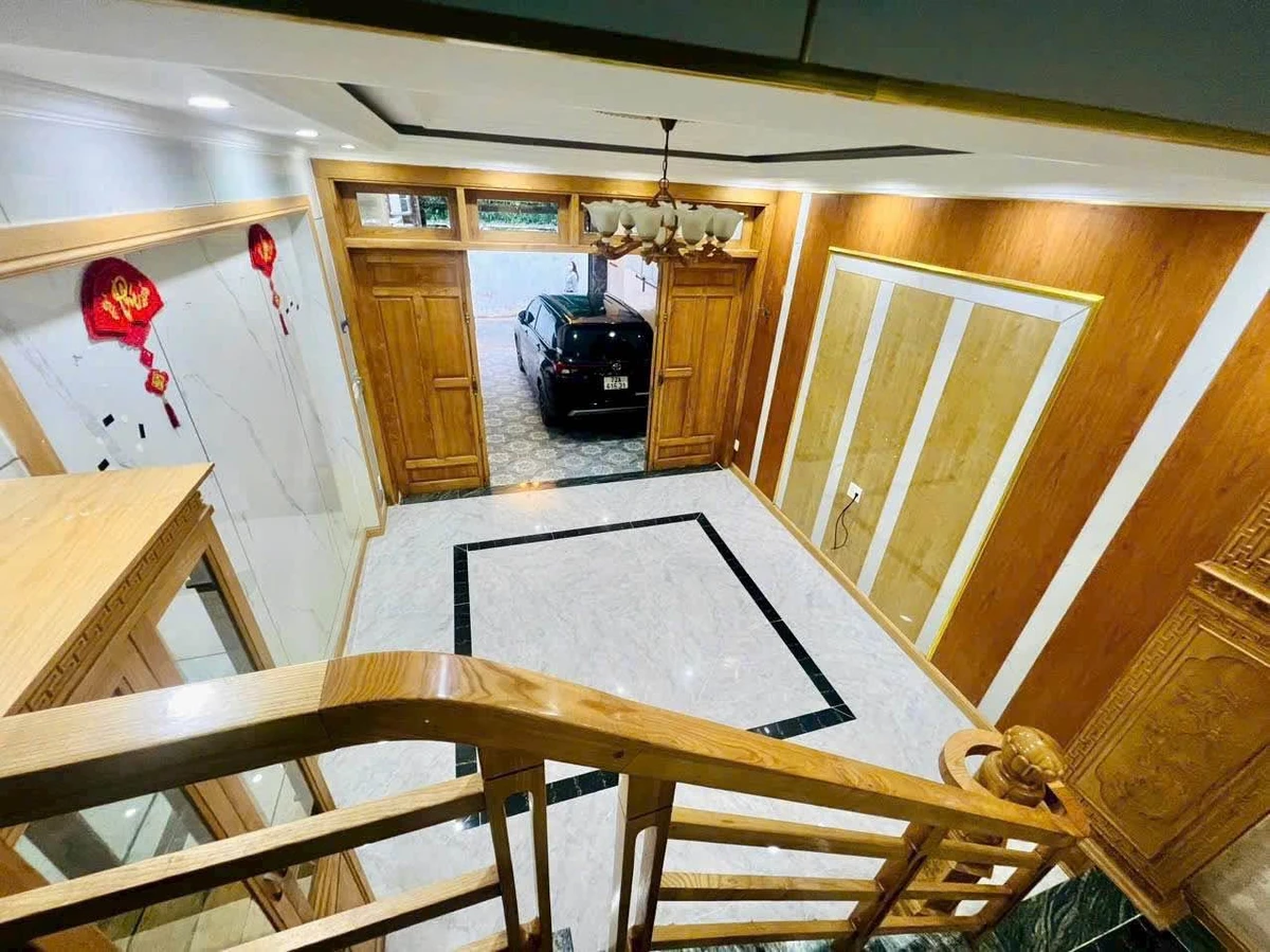 Bán nhà 5 phòng ngủ 100m2 mặt tiền Lê Lợi Vũng Tàu 7 tỷ 600 - Ảnh thu nhỏ 2