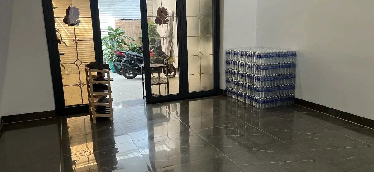 Bán nhà 2 mặt tiền 150m2 trung tâm Dĩ An, đang khai thác homestay, giá 6,5 tỷ - Ảnh 1
