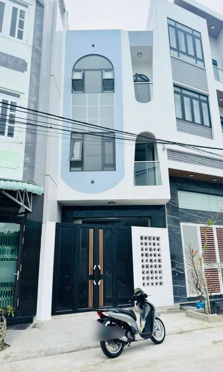 Bán nhà 3 tầng 60m2 Lê Thanh Nghị 4 tỷ - Ảnh 1