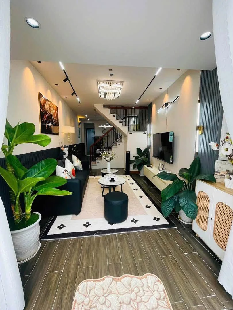 Cho thuê nhà kiệt ô tô 62m² Quận 1, 20 triệu/tháng - Ảnh thu nhỏ 2