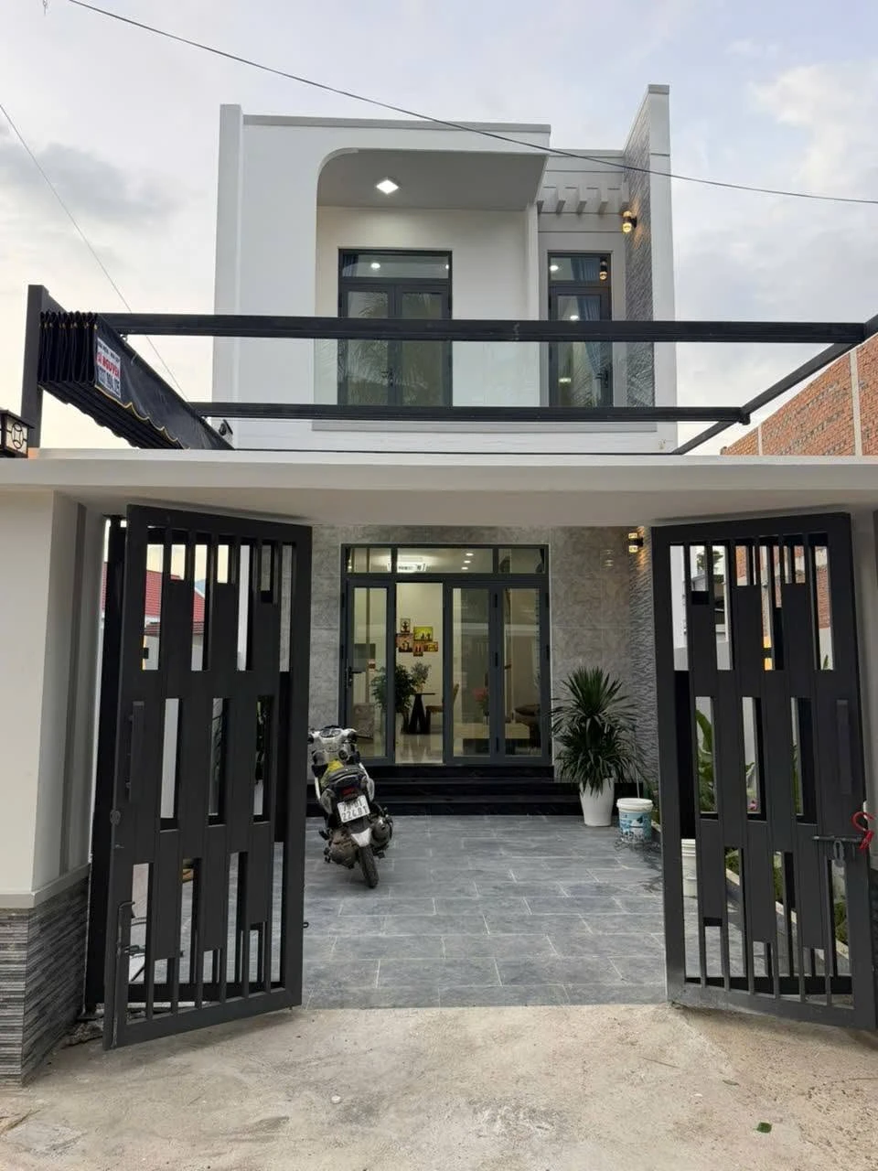 Bán nhà mới xây Diên Diền 96m2, 3 phòng ngủ, 2 tỷ 290 triệu - Ảnh 1