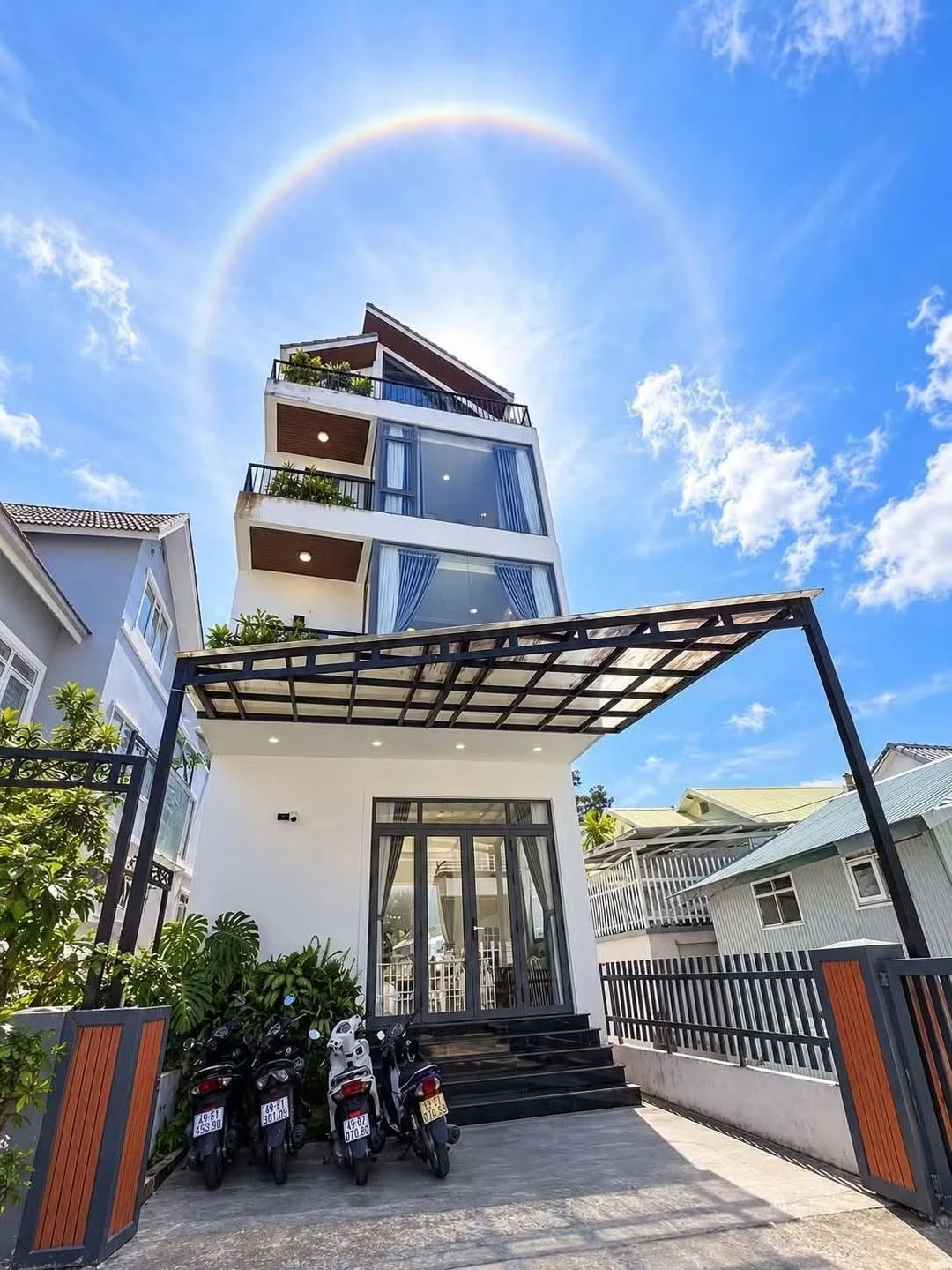 Bán nhà 2 mặt tiền Nguyễn Trãi Đà Lạt 90m² 5 tầng 8,5 tỷ - Ảnh 1