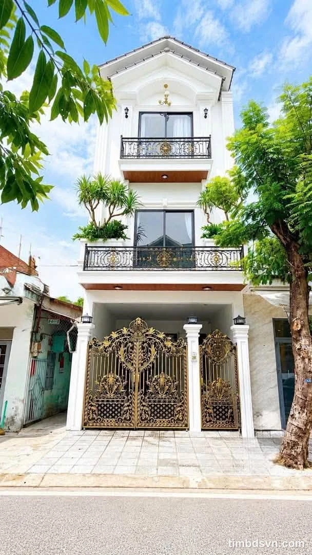 Biệt thự 3 tầng tân cổ điển 220m² gần biển Đà Nẵng 9 tỷ - Ảnh 1