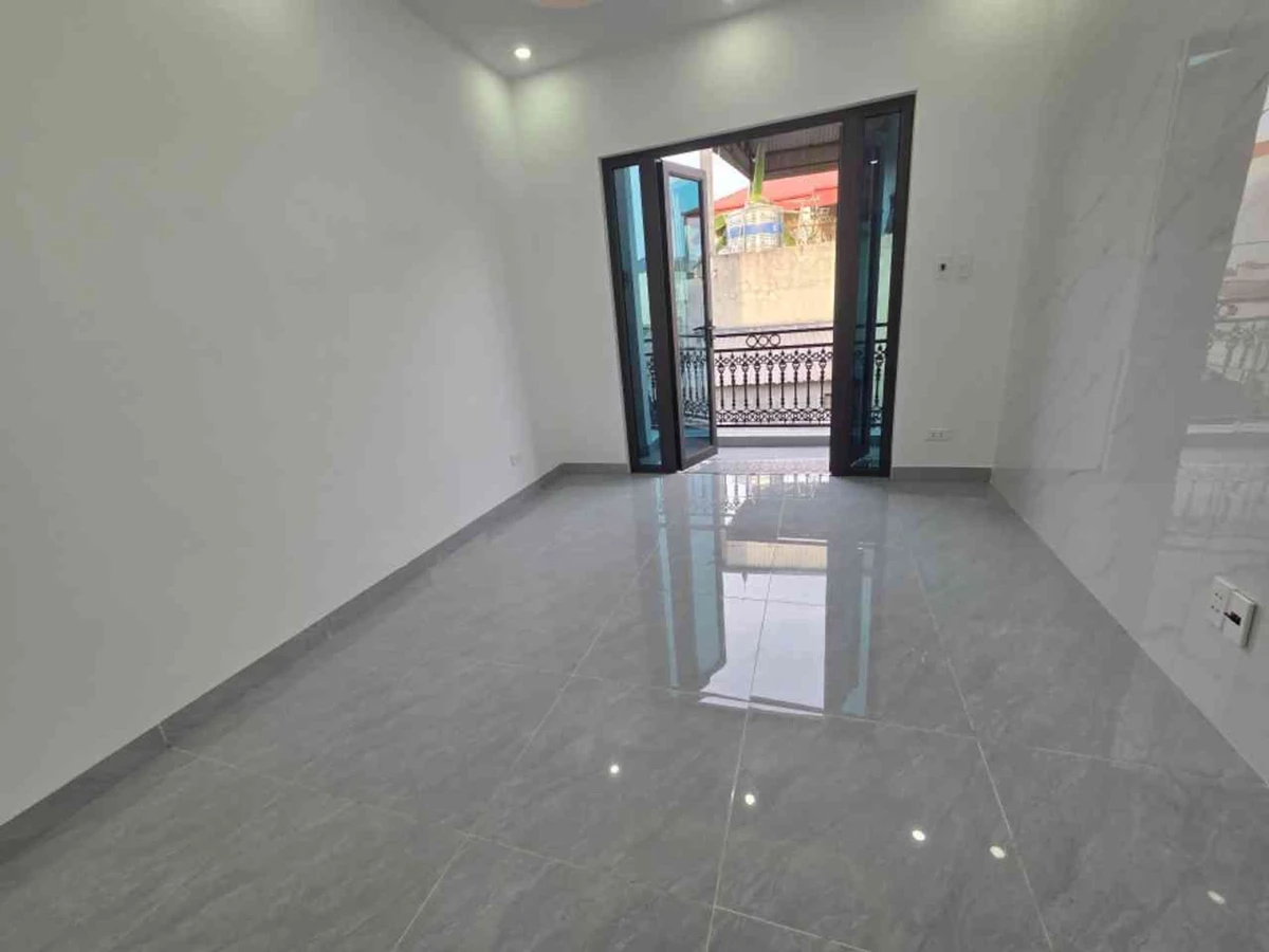 Bán nhà 5 phòng ngủ có thang máy 52m² Yên Nghĩa 7,5 tỷ - Ảnh thu nhỏ 4
