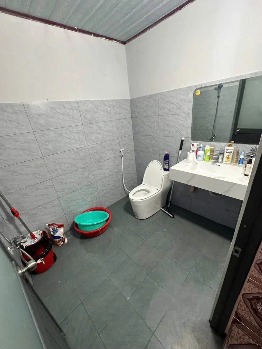Bán nhà 2PN Bình Phước, Bình Dương, 216m² - Ảnh thu nhỏ 3