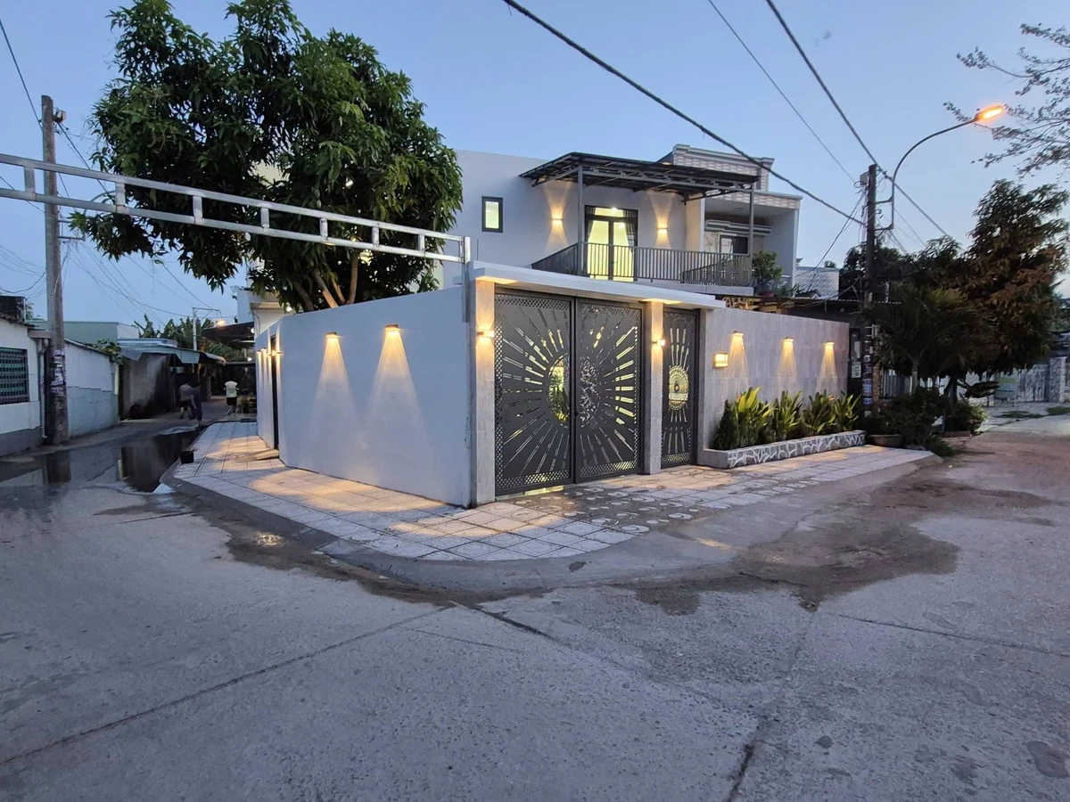 Bán biệt thự 1 trệt 1 lầu 210m² view sông, Quận 1 - Ảnh thu nhỏ 2