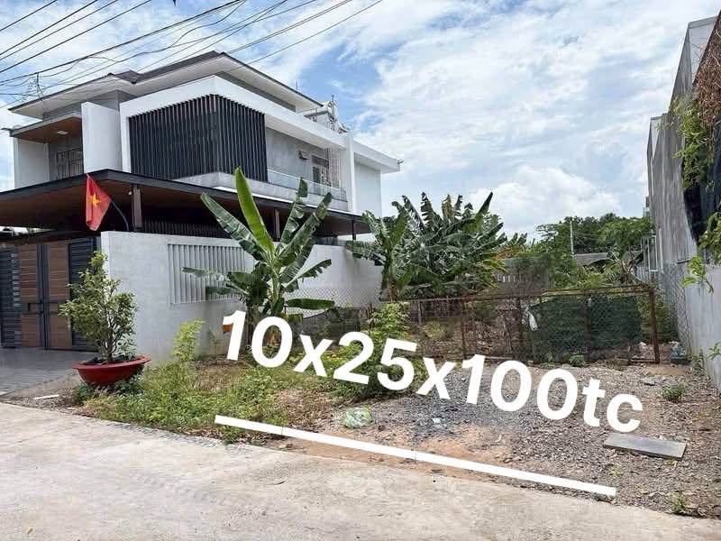 Bán đất mặt tiền Bà Rịa 250m² giá 4 tỷ