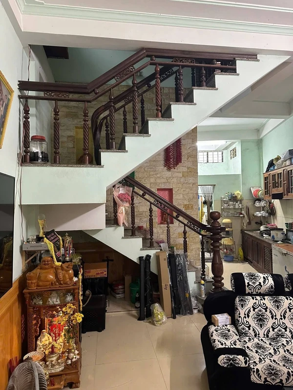 Bán nhà 2 tầng 40.5m² Trần Quang Khải Huế 1.83 tỷ