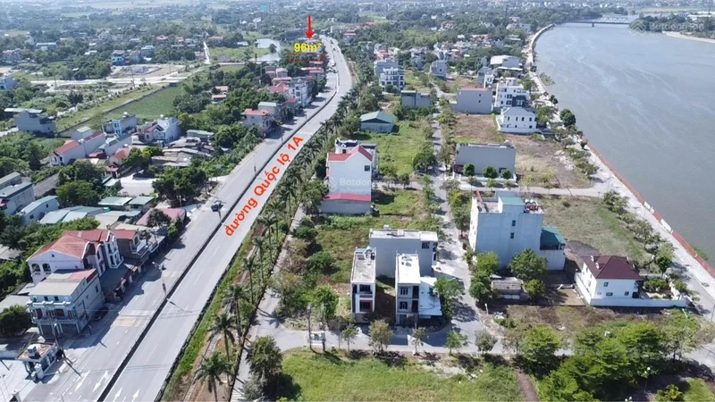 Bán lô đất mặt QL1A Phủ Lý 96m2, giá 2.38 tỷ