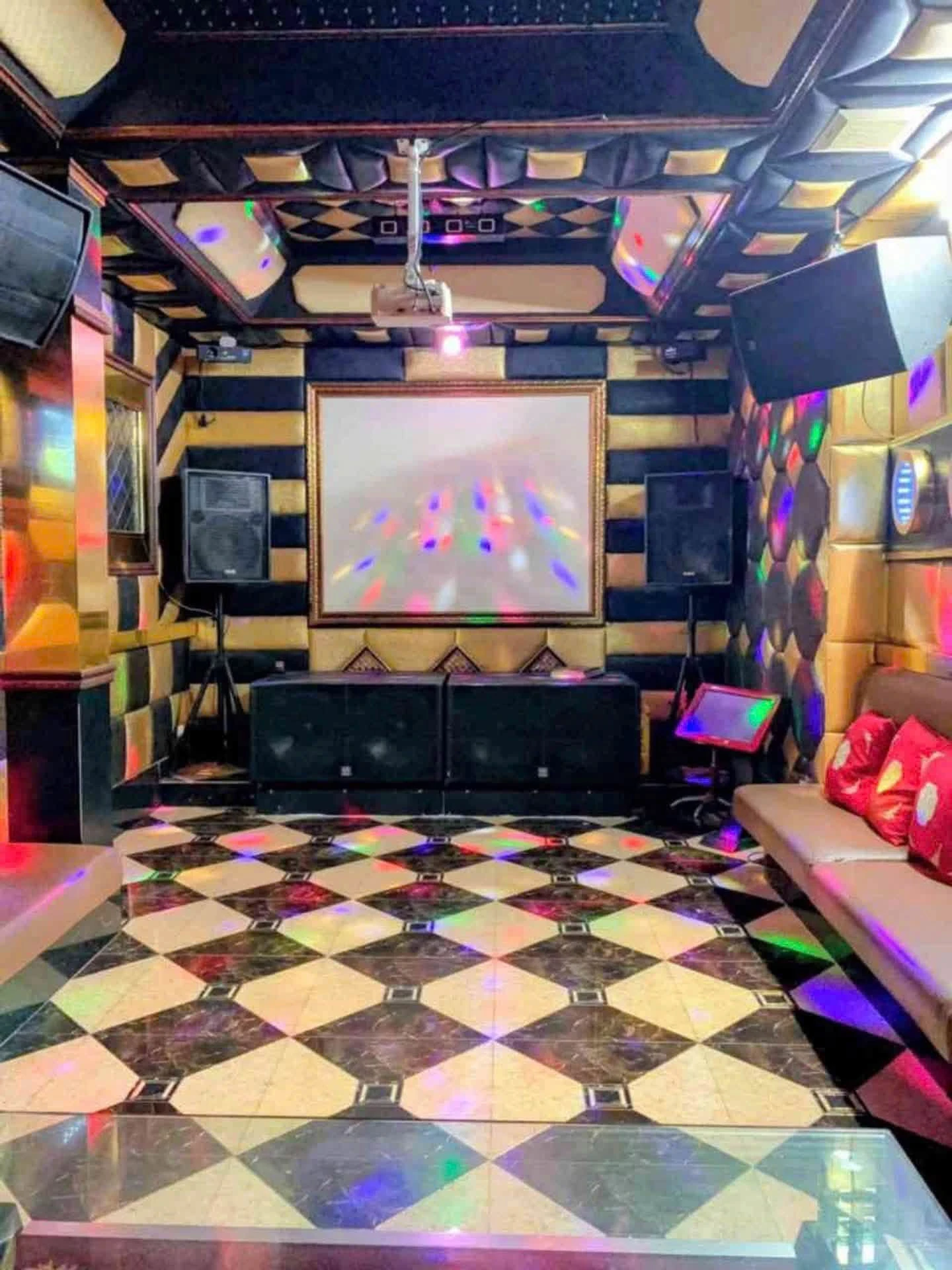 Bán nhà 6,5 tầng thang máy 90m² full nội thất phố Cát Cụt, Hải Phòng giá 11,8 tỷ - Ảnh 1