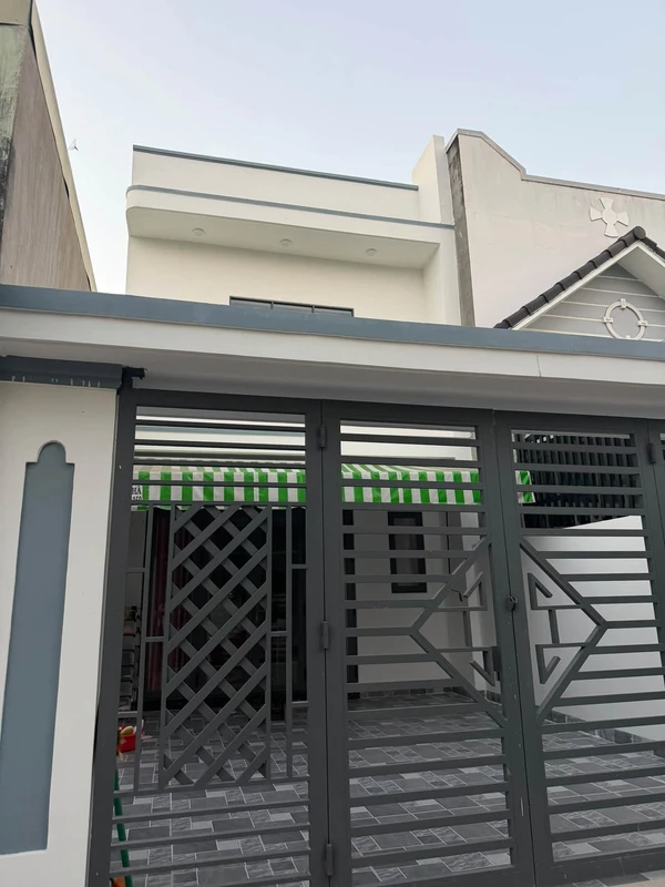 Bán nhà 5x20 3PN 2WC 110m² Thủ Dầu Một giá 2 tỷ 450