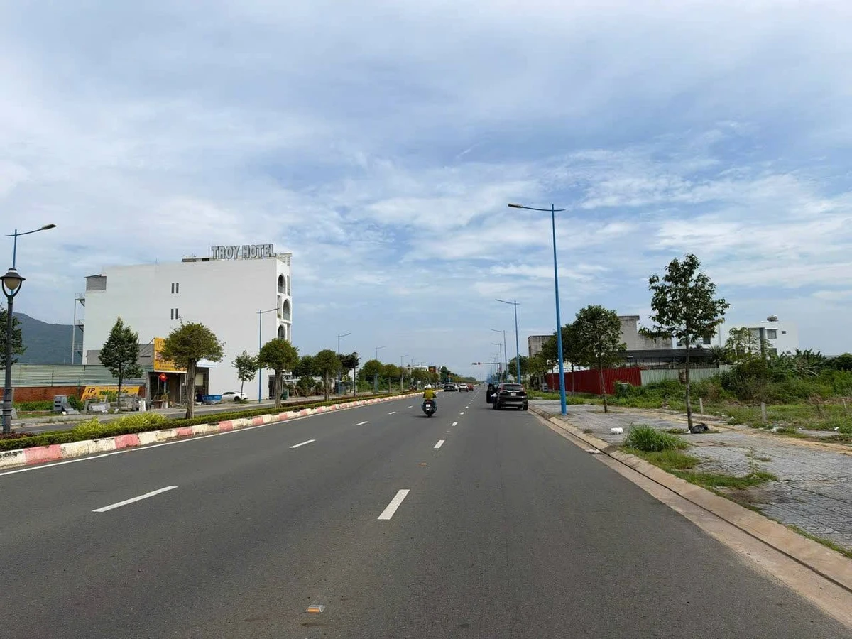 Bán đất kinh doanh mặt tiền đường 3/2 Bà Rịa 157m2, 5.8 tỷ - Ảnh thu nhỏ 2