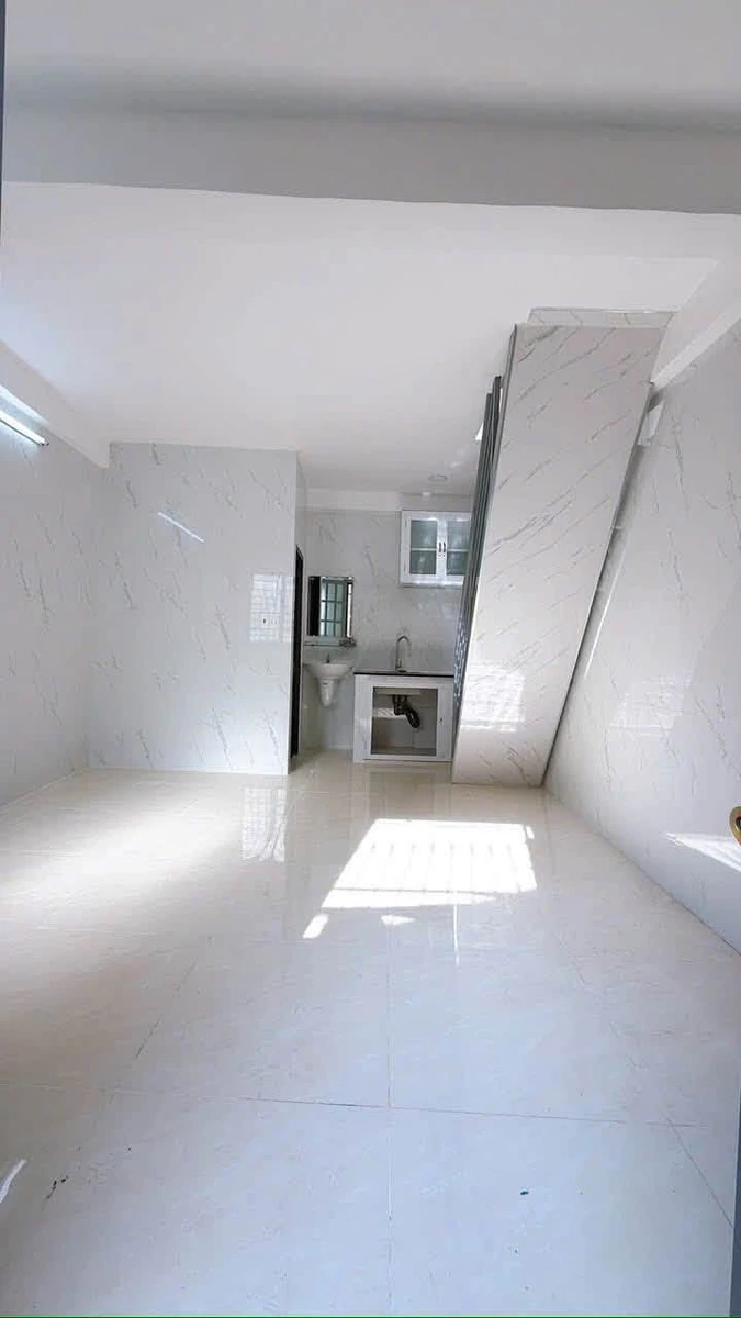 Bán nhà Quận 4, 51m2, 2PN gần chợ 200, 2.999 tỷ - Ảnh thu nhỏ 2