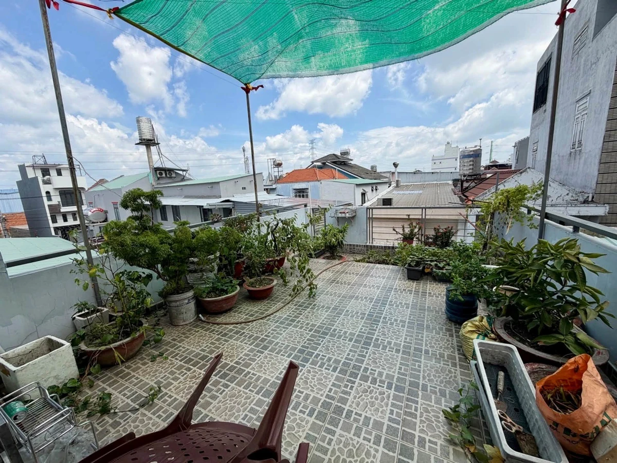 Bán nhà 3 tầng sân thượng Lê Trọng Tấn Tân Bình 72m² 4 tỷ - Ảnh thu nhỏ 4