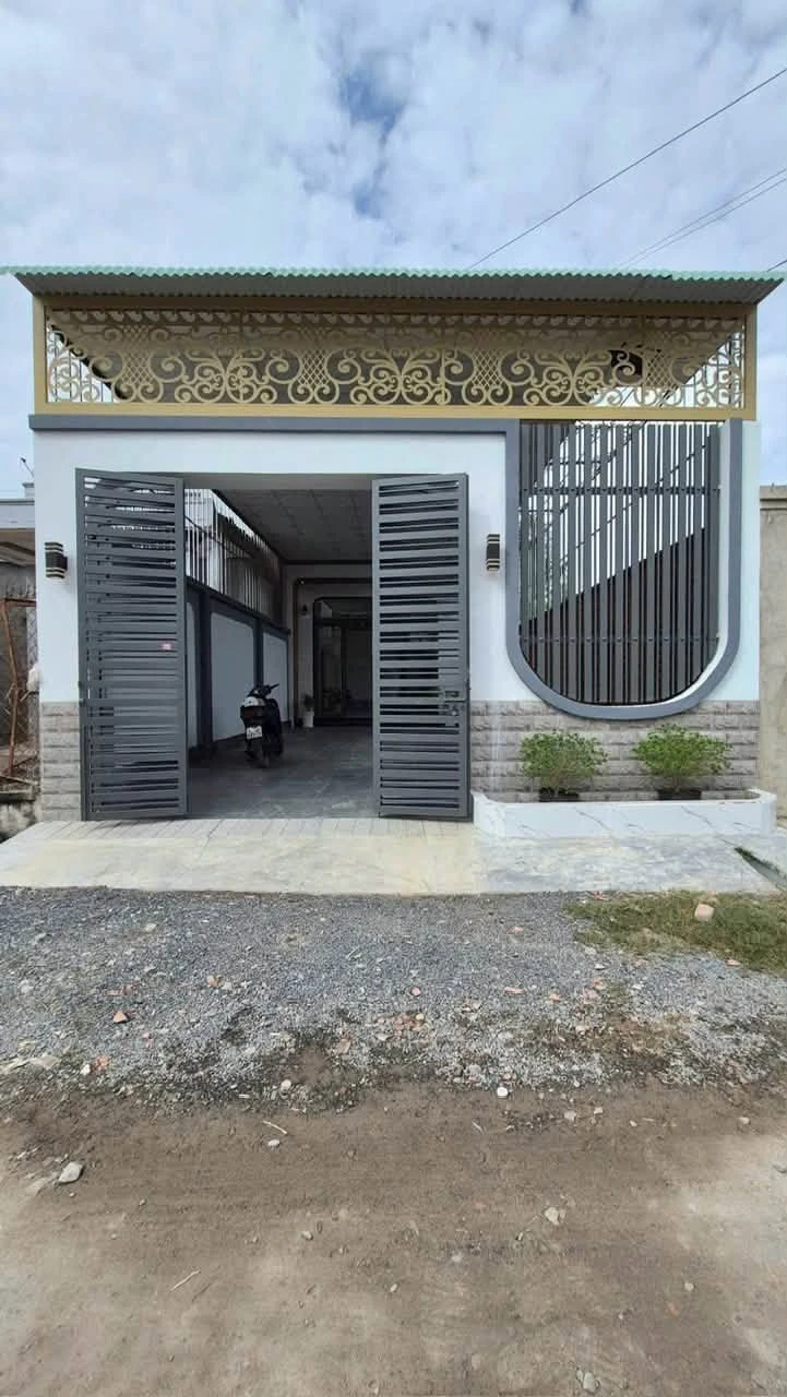 Bán nhà mới 100m² 3 phòng ngủ, 1 tỷ 820 triệu Tây Ninh - Ảnh 1
