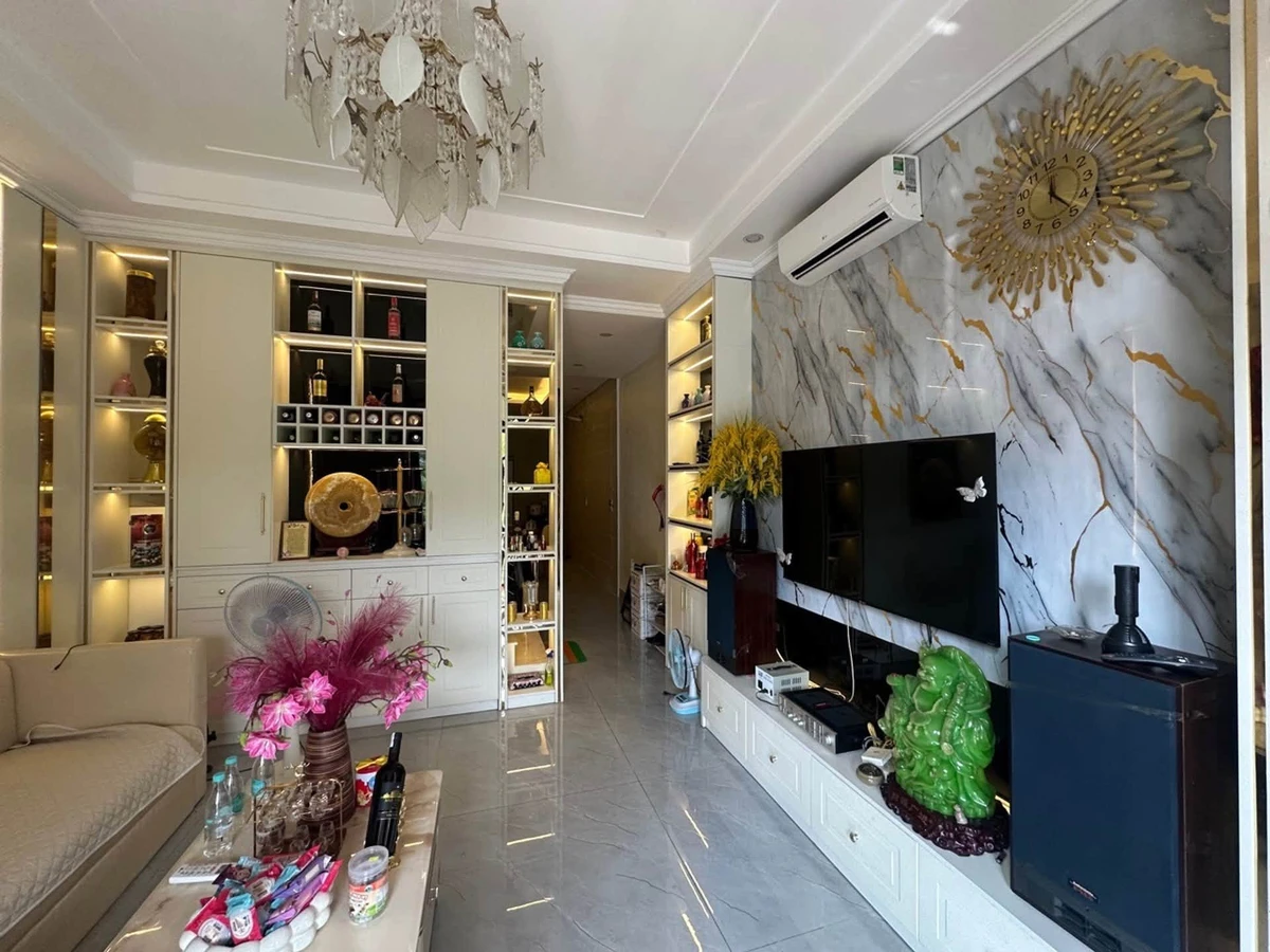 Bán nhà 3 tầng 66.6m² Hà Lầm Hạ Long, giá 2 tỷ - Ảnh thu nhỏ 2
