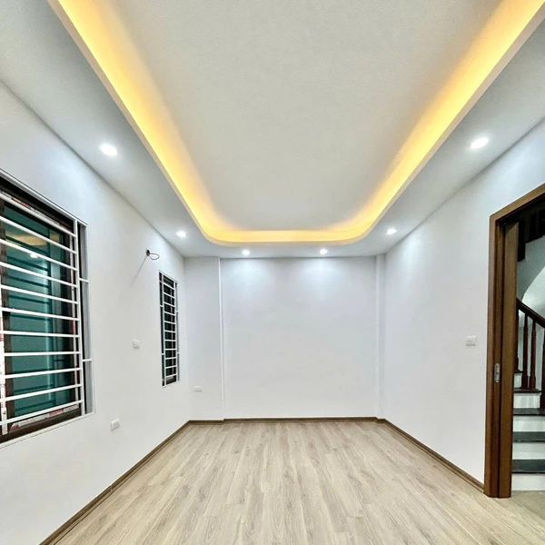 Bán nhà 5 tầng 36m² Đại Cát, hơn 5 tỷ, Hà Nội